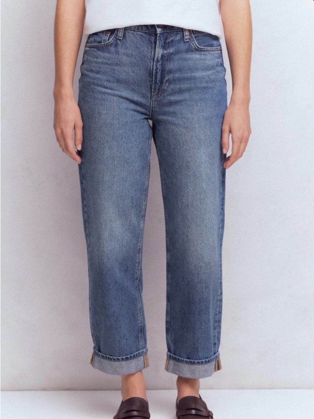 Boden Mid Rise Relaxed Jeans in Mid Vintage 28R